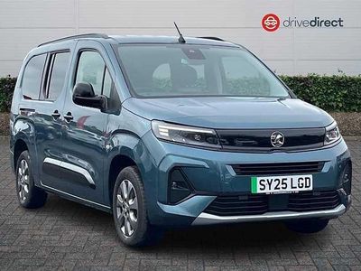 Used Vauxhall Combo Ultimate 100 kW (136 HP) 2025 Blue MPV