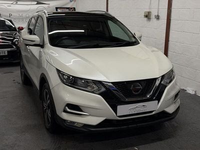 Used Nissan Qashqai N-Connecta 115 HP (84 kW) 2017 White SUV