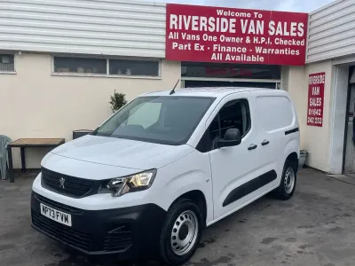 Used Peugeot Partner Premium 131 HP (96 kW) 2024 White MPV