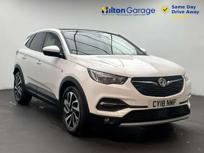 Used Vauxhall Grandland X Elite 130 HP (95 kW) 2018 White SUV