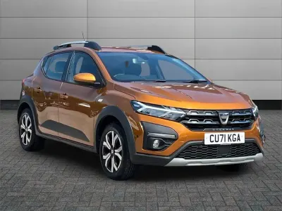Used Dacia Sandero Prestige 90 HP (66 kW) 2021 Orange Hatchback