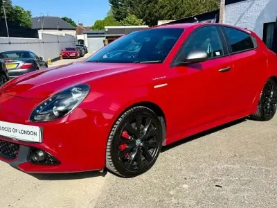 Used Alfa Romeo Giulietta Veloce 241 HP (177 kW) 2016 Red Hatchback
