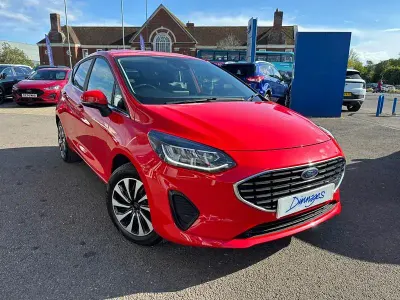 Used Ford Fiesta Titanium 100 HP (73 kW) 2022 Red Hatchback