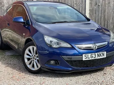 Used Vauxhall Astra GTC SRi 140 HP (102 kW) 2013 Coupe