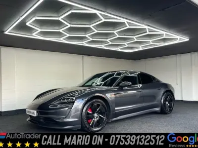 Usado Porsche Taycan Performance Package 389 kW (530 HP) 2022 Cinzento Sedan
