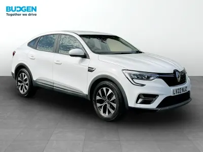 Used Renault Arkana Iconic 142 HP (104 kW) 2022 White SUV