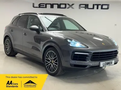 Usado Porsche Cayenne 340 HP (250 kW) 2019 Cinzento SUV