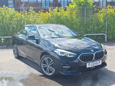 Begagnad BMW 218 Sport Line 136 HK (100 kW) 2021 Svart Sedan