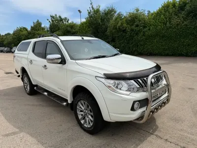 Used Mitsubishi L200 2016 White Pickup