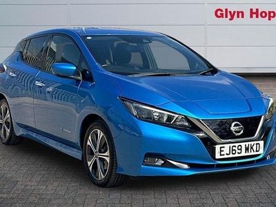 Begagnad Nissan Leaf N-Connecta 110 kW (150 HK) 2020 Blå Halvkombi