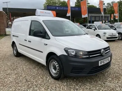 Begagnad VW Caddy Maxi Startline 102 HK (75 kW) 2018 Vit Minibuss