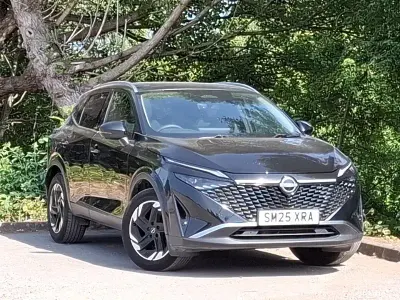 Used Nissan Qashqai N-Connecta 140 HP (102 kW) 2025 Black SUV