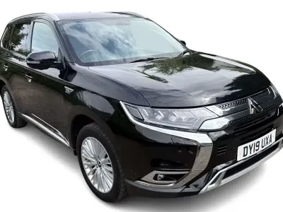 Used Mitsubishi Outlander P-HEV 174 HP (127 kW) 2019 Estate