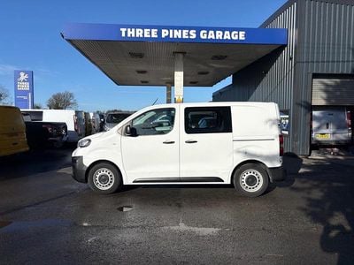 White Used 2020 Peugeot Expert Van | £9,995 (Fair price)