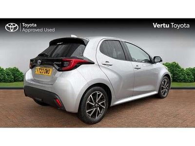 Used Toyota Yaris Hybrid Design 116 HP (85 kW) 2023 Silver Hatchback