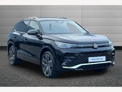 Używany VW Tiguan R-line 150 KM (110 kW) 2026 Czarny SUV