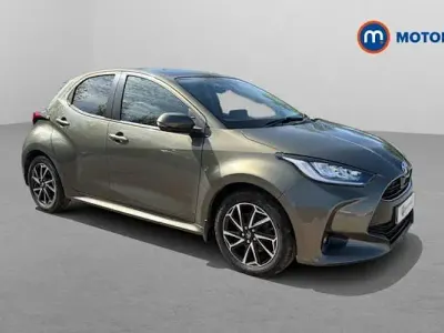 Gebraucht Toyota Yaris Hybrid Design 116 PS (85 kW) 2026 Kleinwagen