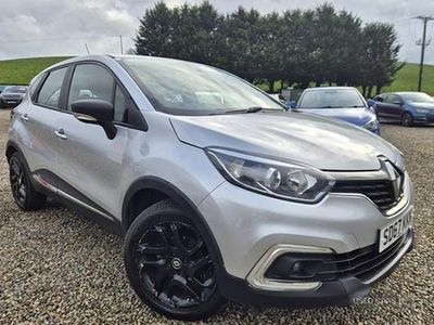 Used Renault Captur Dynamique 90 HP (66 kW) 2017 Silver SUV