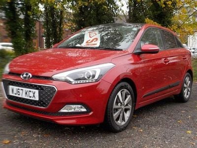 Used Hyundai i20 Premium SE 84 HP (61 kW) 2017 Red Hatchback