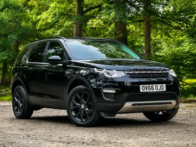 Used Land Rover Discovery Sport HSE 180 HP (132 kW) 2016 Black SUV
