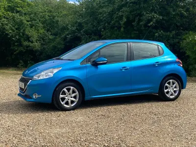 Used Peugeot 208 Active 82 HP (60 kW) 2013 Blue Hatchback