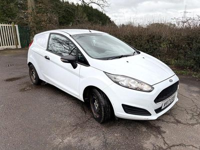 Used Ford Fiesta 2017 White Van