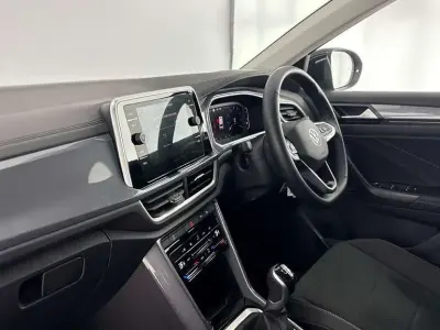 Used VW T-Roc Style 150 HP (110 kW) 2025 Black SUV