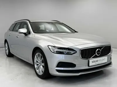 Used Volvo V90 Momentum 194 HP (142 kW) 2022 Estate