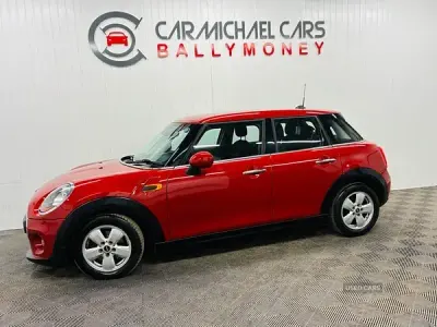 Used Mini One D Hatch 95 HP (69 kW) 2016 Red Hatchback