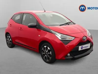 Used Toyota Aygo Trend 72 HP (52 kW) 2020 Red Hatchback