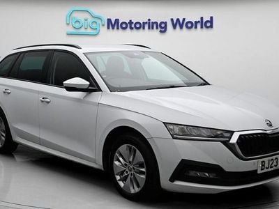 Used Skoda Octavia SE Technology 110 HP (80 kW) 2023 White Estate
