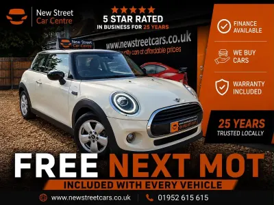 Used Mini Cooper Classic 2019 White Hatchback