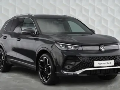 Używany VW Tiguan R-line 150 KM (110 kW) 2025 Szary SUV