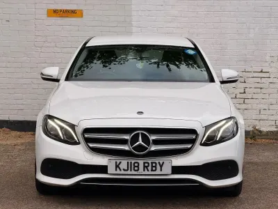 Usado Mercedes E220 SE 194 HP (142 kW) 2018 Branco Sedan