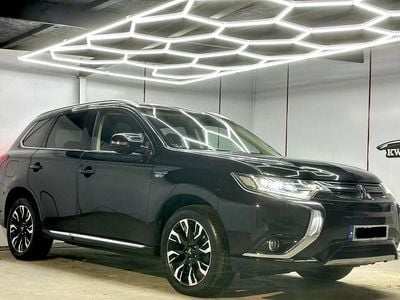Black Used 2015 Mitsubishi Outlander P-HEV SUV | £8,484 (Fair price)