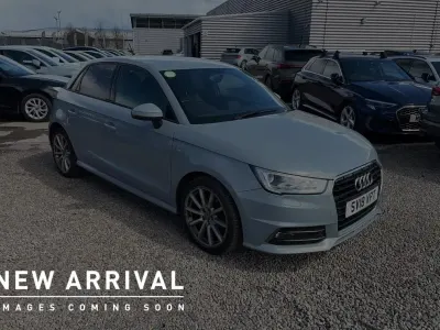 Używany Audi A1 S-Line 123 KM (90 kW) 2018 Szary Hatchback