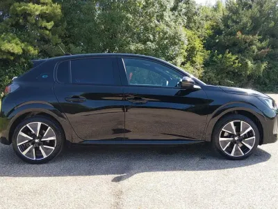 Used Peugeot e-208