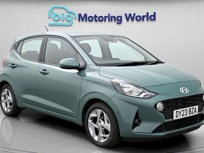 Used Hyundai i10 SE 67 HP (49 kW) 2023 Green Hatchback