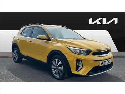 Used Kia Stonic 99 HP (72 kW) 2023 Yellow SUV