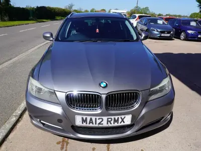 Begagnad BMW 318 Exclusive 2012 Grå Kombi