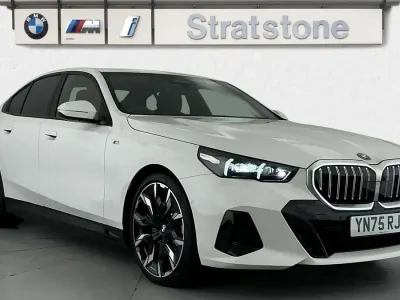 Begagnad BMW 530e M Sport 295 HK (216 kW) 2026 Vit