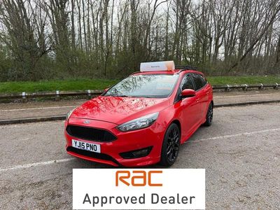 Used Ford Focus Zetec 125 HP (91 kW) 2016 Red Estate
