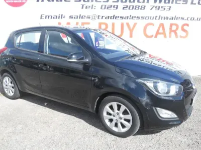 Begagnad Hyundai i20 Active 2014 Svart Halvkombi