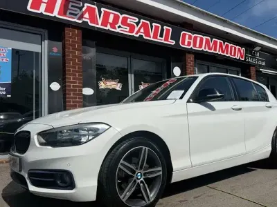 Used BMW 118 Sport Line 150 HP (110 kW) 2015 White Hatchback