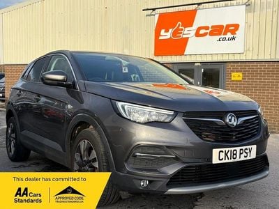 Used Vauxhall Grandland X Sport 120 HP (88 kW) 2018 Grey SUV