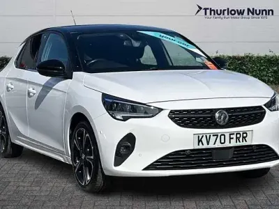 Used Vauxhall Corsa Elite 101 HP (74 kW) 2020 Summit white Hatchback