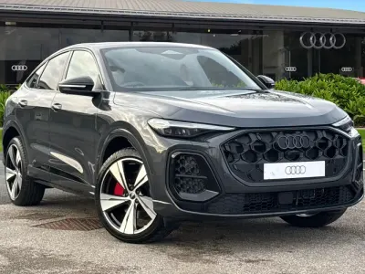 Nuevo Audi Q5 Sportback Advanced 204 CV (150 kW) 2025 Gris SUV