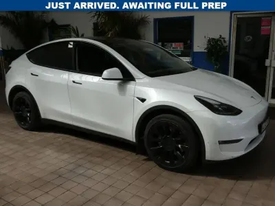 Used Tesla Model Y Long Range AWD 282 kW (384 HP) 2022 White SUV