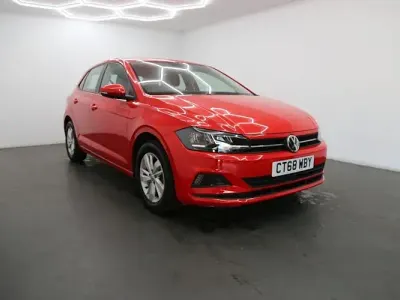 Used VW Polo SE 95 HP (69 kW) 2019 Red Hatchback