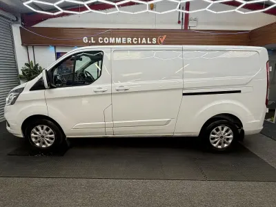 Used Ford Transit Custom Limited 130 HP (95 kW) 2023 White Van